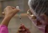 Araranguá vacina pessoas com 50 anos ou mais