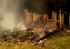 Incêndio consome casa de madeira no interior de Balneário Gaivota