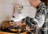 Cozinhar em casa, academia e higiene: saúde é prioridade dos catarinenses em 2022