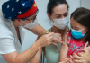 Santa Catarina inicia vacinação de crianças e adolescentes de 6 a 17 anos com a Coronavac