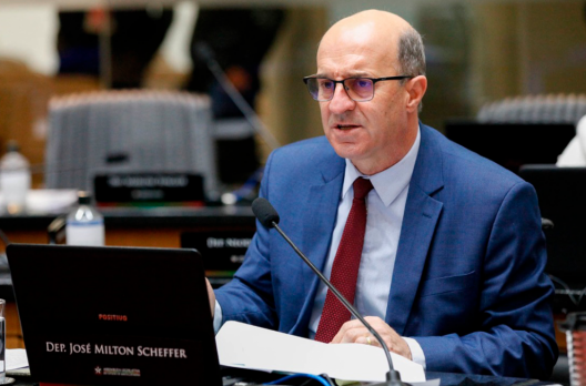 Zé Milton diz que seguirá decisão do PP