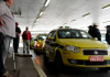 Auxílio para taxistas e caminhoneiros começa a ser pago em agosto