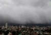 Risco de temporais, alagamentos e deslizamentos: frente fria provoca chuva persistente em SC