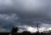 Altas temperaturas e temporais isolados marcam domingo em SC; veja previsão