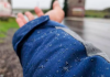 Terça-feira começa com chuva congelada, alerta de frio intenso e rajadas de vento em SC