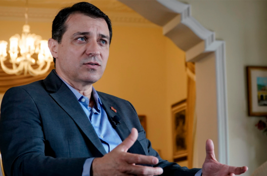 Moisés continua preocupado com prefeitos!