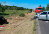 Colisão entre dois carros seguida de incêndio mata três pessoas na Estrada do Mar