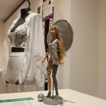 ACIC sedia exposição de trabalhos de moda
