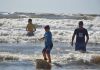 Arroio tem escolinha de surf para a garotada