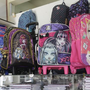 Procon dá dicas na compra do material escolar