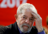 Lula entre a cruz e a espada 