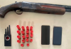 PM recupera veículo, apreende armas e munições e prende suspeitos de roubo em Praia Grande