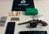 Balneário Arroio do Silva: PM prende jovem após encontrar drogas, arma de fogo e munições em casa