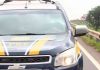 Jovem perde controle da direção e capota carro na BR-101 em Maracajá