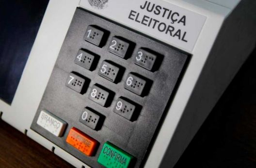 Oito ex-prefeito ainda estão na briga por 2024