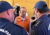 Corpo de Bombeiros Militar de SC atua no RS: governador Jorginho Mello acompanha saída de equipes em Araranguá