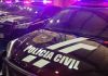 Polícia Civil, em operação conjunta entre a DPMU de Timbé do Sul e DIC de tubarão, prende homem suspeito de cometer golpes e ir até a casa das vítimas coletar joias, armas e quase R$ 20.000,00