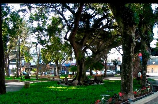 Praça Hercílio Luz: após dois anos de espera, o local recebe visitantes de Araranguá e...