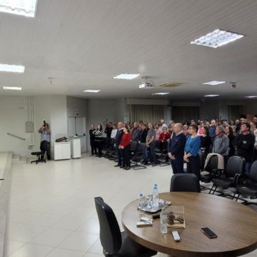 Destacando autoconhecimento e Inteligência Emocional Cooperja promove encontro de casais