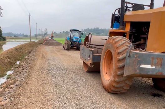 Plano de mobilidade urbana: Meleiro acelera pavimentações no interior do município