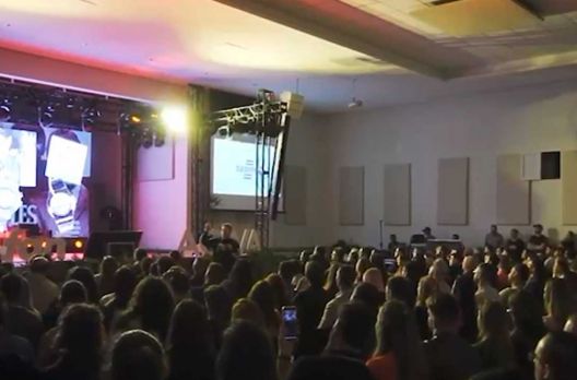 Inovação e Crescimento: Os desafios do empreendedor Núcleo Jovem da ACIVA promove esque...