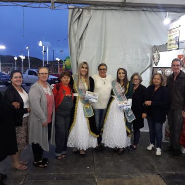 Soberanas divulgam a 28ª Festa do Peixe