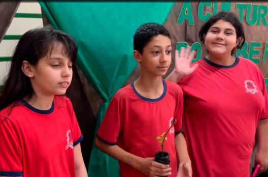 (VIDEO) Pesquisas e temáticas: Maria Garcia Pessi promoveu 4ª Edição da Feira Estudant...