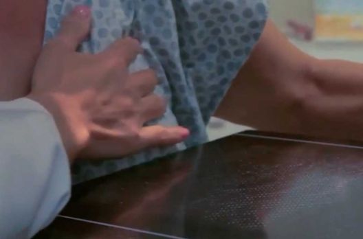 (VIDEO) Campanha Outubro Rosa: Araranguá registra bons números de exames, sem fila de es...
