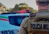 Polícia Militar prende homem acusado de maus tratos a animais que tentou agredir a filha grávida em Araranguá 