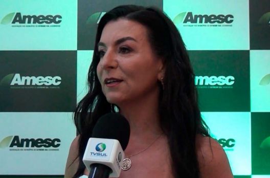 (VIDEO) Fortalecimento dos municípios do extremo sul: Prefeita Gislaine Cunha assume pres...