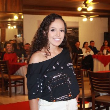 Desfile personalizado marca evento da Noite do Soninho