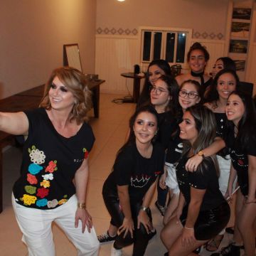 Desfile personalizado marca evento da Noite do Soninho