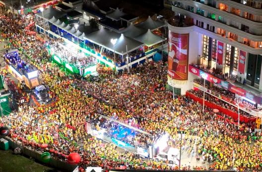 (VIDEO) Carnaval Araranguá 2025: campanha do município alerta sobre Ists e Dsts durante ...