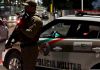 Mulher fica ferida após idoso perder controle de veículo em estacionamento de supermercado em Criciúma