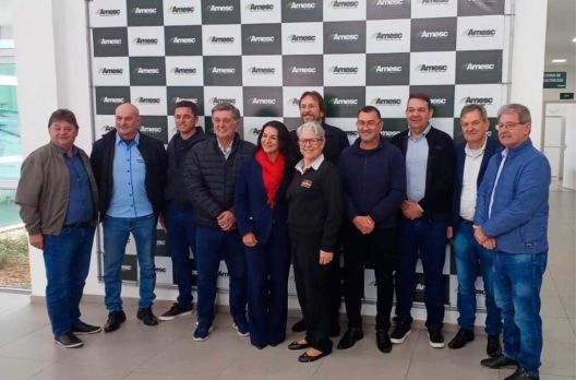 Topázio vislumbra aliança entre PL e PSD