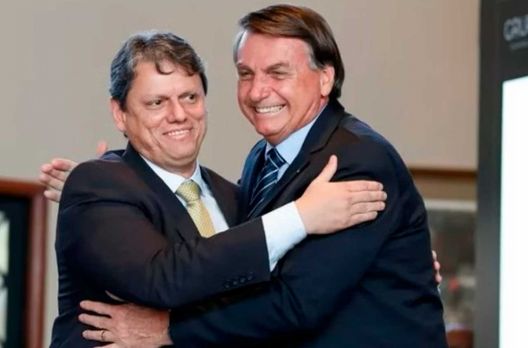 Tarcísio quer a benção de Bolsonaro primeiro 