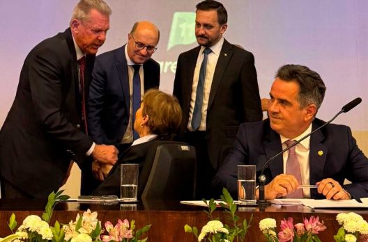 Federação União Progressistas é oficializada 