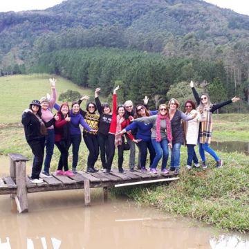 Balneário Gaivota: Idosos resgatam memórias em passeio