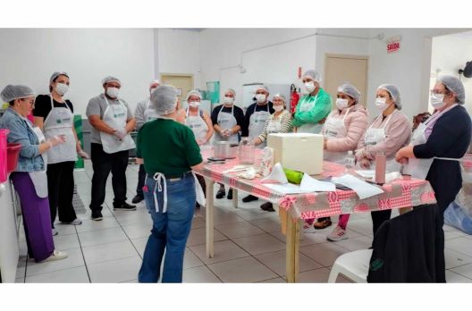 Curso de derivados do leite reúne participantes em Sombrio e reforça parcerias para capa...