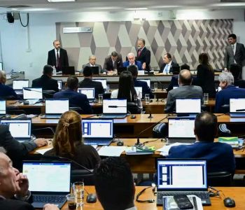 PEC da Blindagem é derrubada pelo Senado