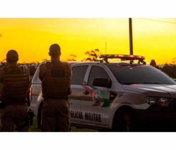 Homem é preso após agredir companheira com socos e chutes no rosto em Maracajá