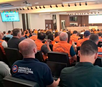 Representantes da Amesc participam do Fórum Estadual de Proteção e Defesa Civil da FECAM