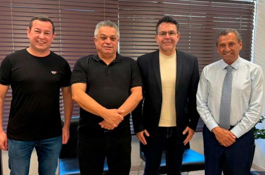 Vampiro confirma filiação ao PSD