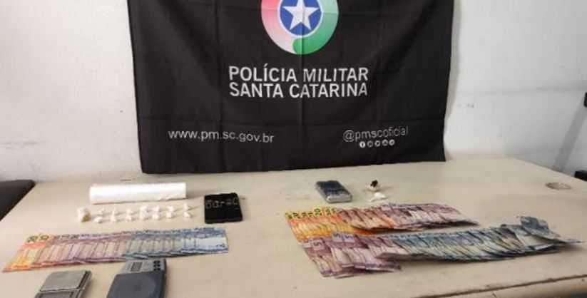 Operação Saturação resulta em prisões por tráfico de drogas no bairro Divinéia, em Araranguá