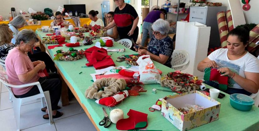 Turvo se prepara para viver a magia do Natal com ensaios, oficinas e produção de decorações