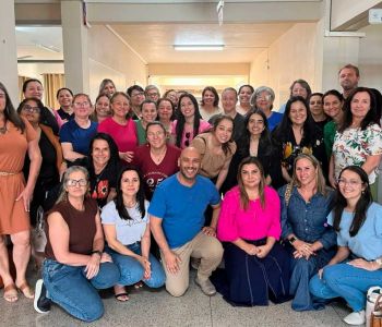 Professores da Educação Infantil de Araranguá participam de formação em LIBRAS