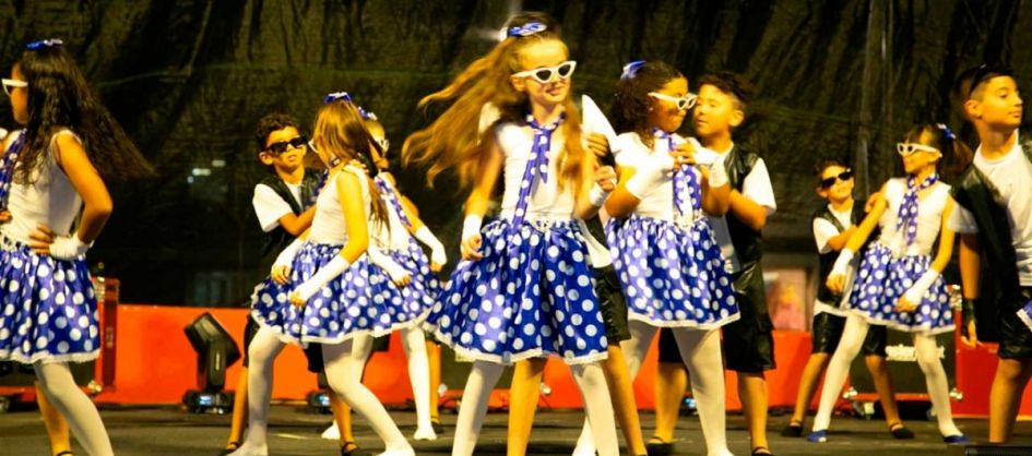 Ensino Fundamental de Araranguá encanta no Festival de Dan...