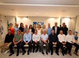 CDL Araranguá empossa nova diretoria em cerimônia marcada por emoção e compromisso com...