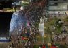 Blocos e escola de samba agitam a avenida durante o Carnarroio 2026