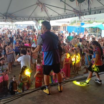 Alegria e música deram o tom do Carnaval no Morro dos Conventos